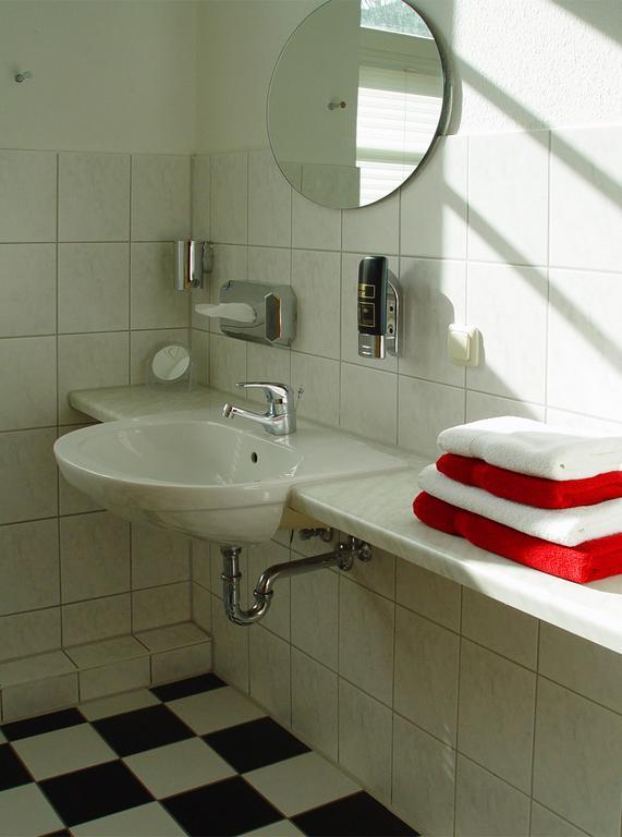 Hotel Altes Hafenhaus Rostock Quarto foto